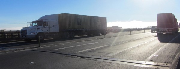 Comienzan multas a camioneros en Puente llacolén