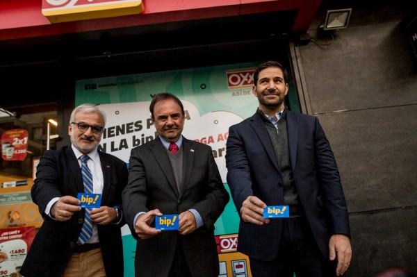 Autoridades presentan nuevo convenio de carga para tarjetas Bip!