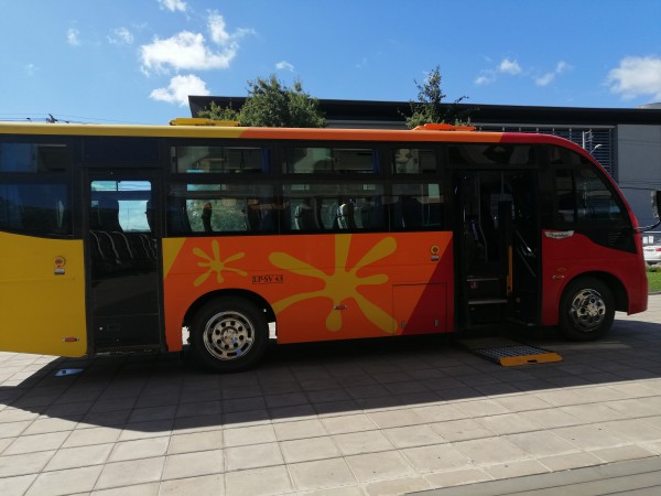 Hoy se presentaron los 79 buses del transporte público con accesibilidad para personas con movilidad reducida