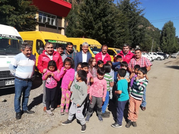 Aumentamos capacidad de transporte gratuito para estudiantes de Lonquimay