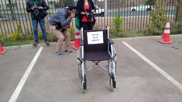 Autoridades promueven uso correcto de estacionamientos para discapacitados e informan aumento de multas para quienes no los respeten