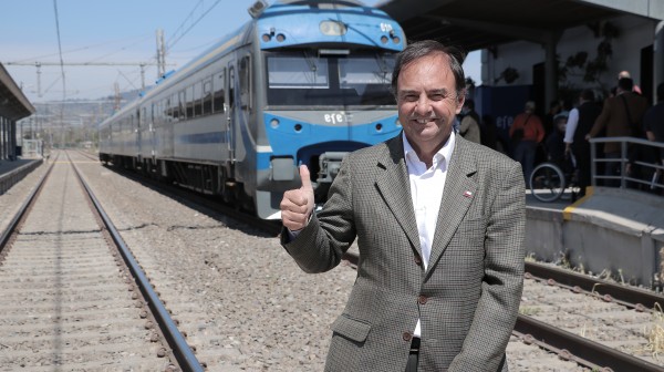 Subsecretario Domínguez anunció servicio ferroviario piloto entre San Fernando y Estación Central