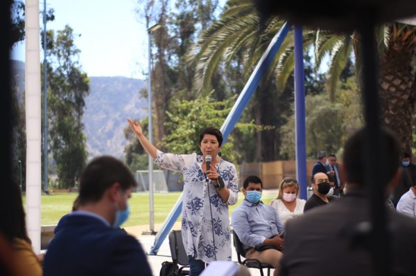 Subsecretario Cristóbal Pineda se reúne con autoridades y habitantes de la Provincia de Talagante