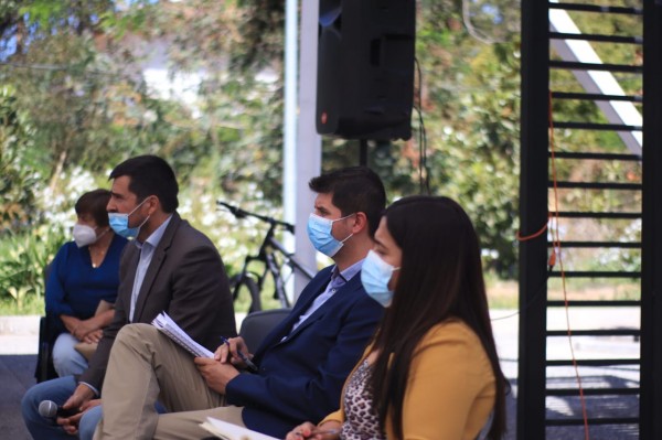 Subsecretario Cristóbal Pineda se reúne con autoridades y habitantes de la Provincia de Talagante