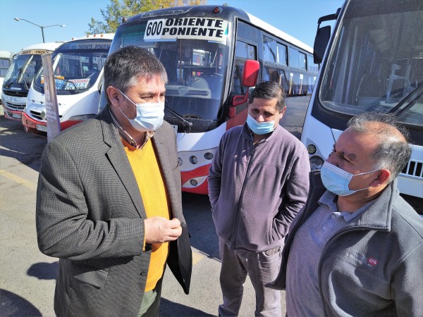 El seremiTT Boris Acuña.